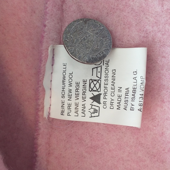 🚫 SOLD 2T - 3T Isabella G. Made in Austria Wool Hooded Pink Buttoned Cape - Picture 14 of 14